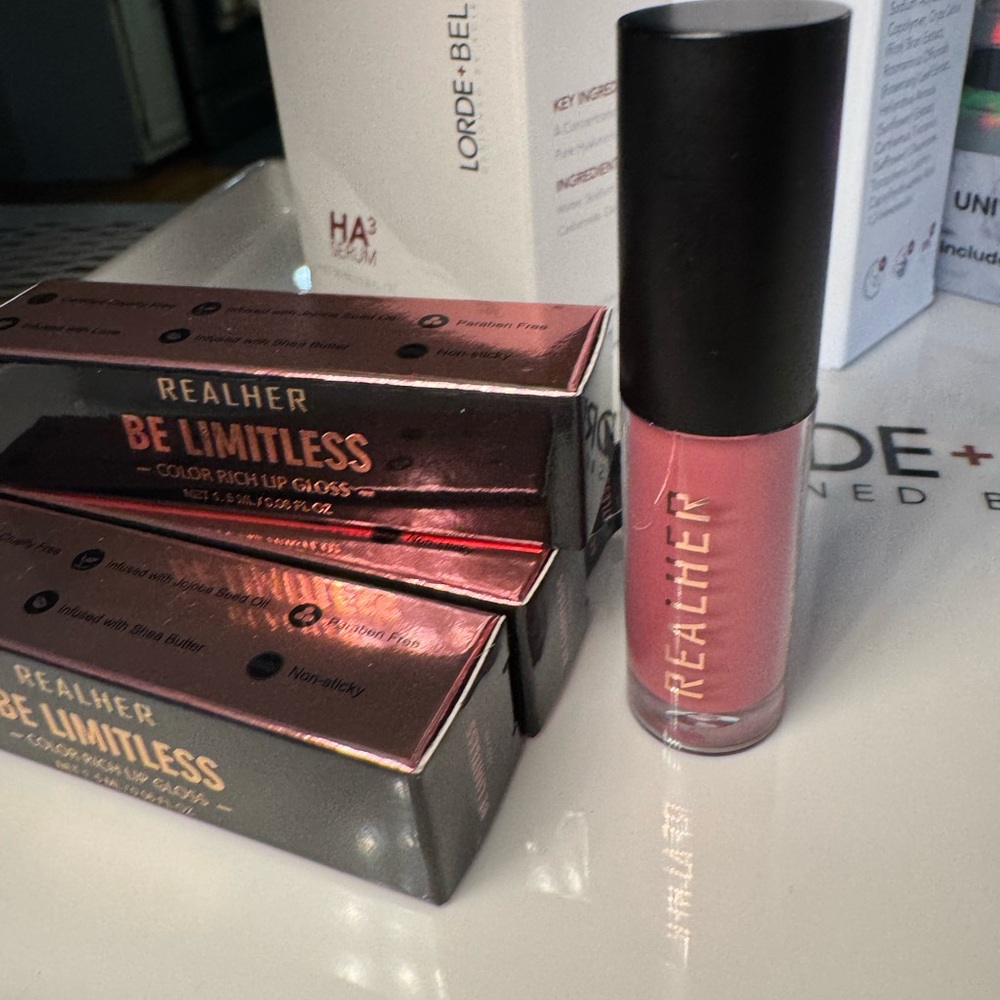 RealHer Be Limitless Lip Gloss in Vibrant Pink mini